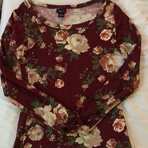 Maroon floral long sleeve T-shirt